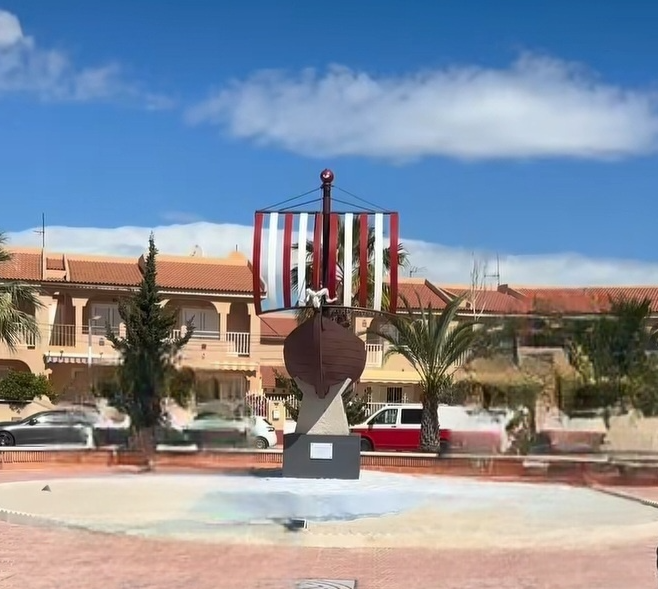escultura-barco-fenicio-mazarron-ii-puerto-mazarron