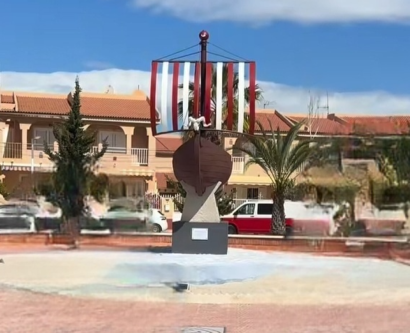 escultura-barco-fenicio-mazarron-ii-puerto-mazarron
